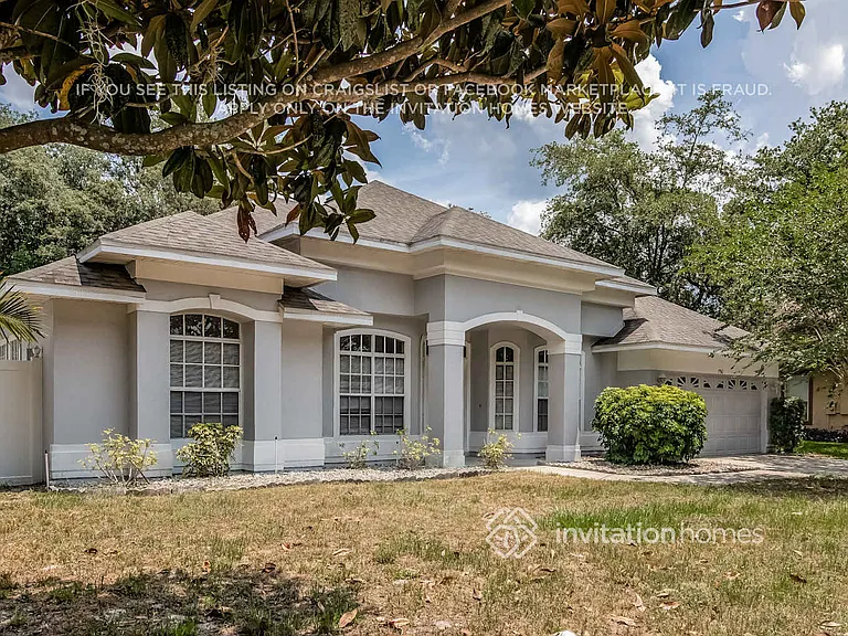 750 W Artesia St — Photo 2