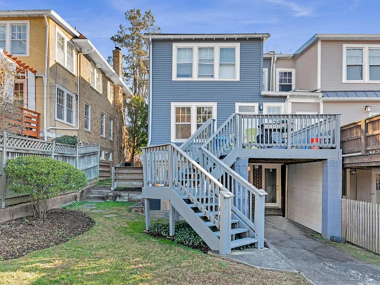 2940 Bellevue Ter NW — Photo 13