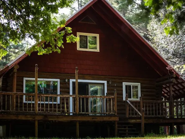 12418 E Shore Dr, Millersburg, MI 49759