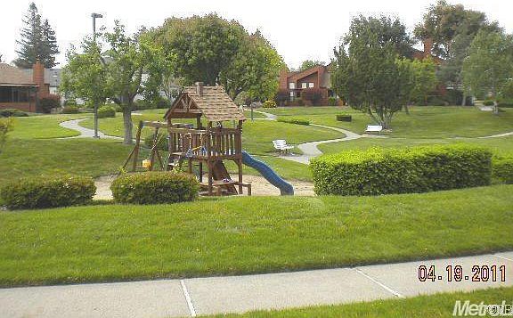 2nd image of 1293 Highpoint Dr