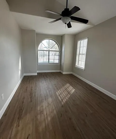 1410 W Crystal Spring Dr — Photo 17