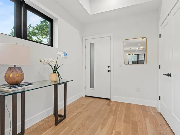 32 Hancock Avenue image 6 of 38