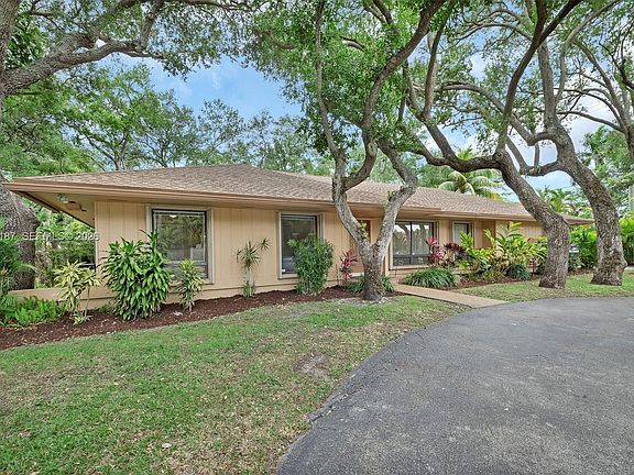 2nd image of 16745 SW 74th Ct