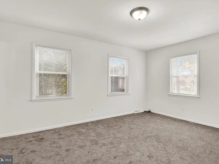2738 Bird View Rd — Photo 8