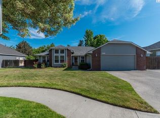 171 Mountain View Ln, Richland, WA 99352