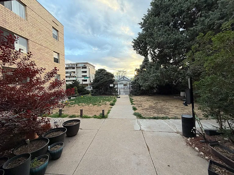 1100 Colorado Blvd #306 — Photo 24