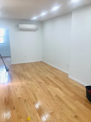 Rented by Modern Spaces | media 5