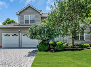 32 Tilton Rd, Brick, NJ 08723