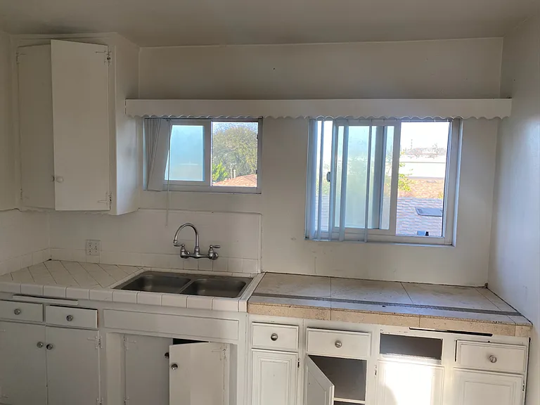 11528 Adco Ave #F — Photo 2