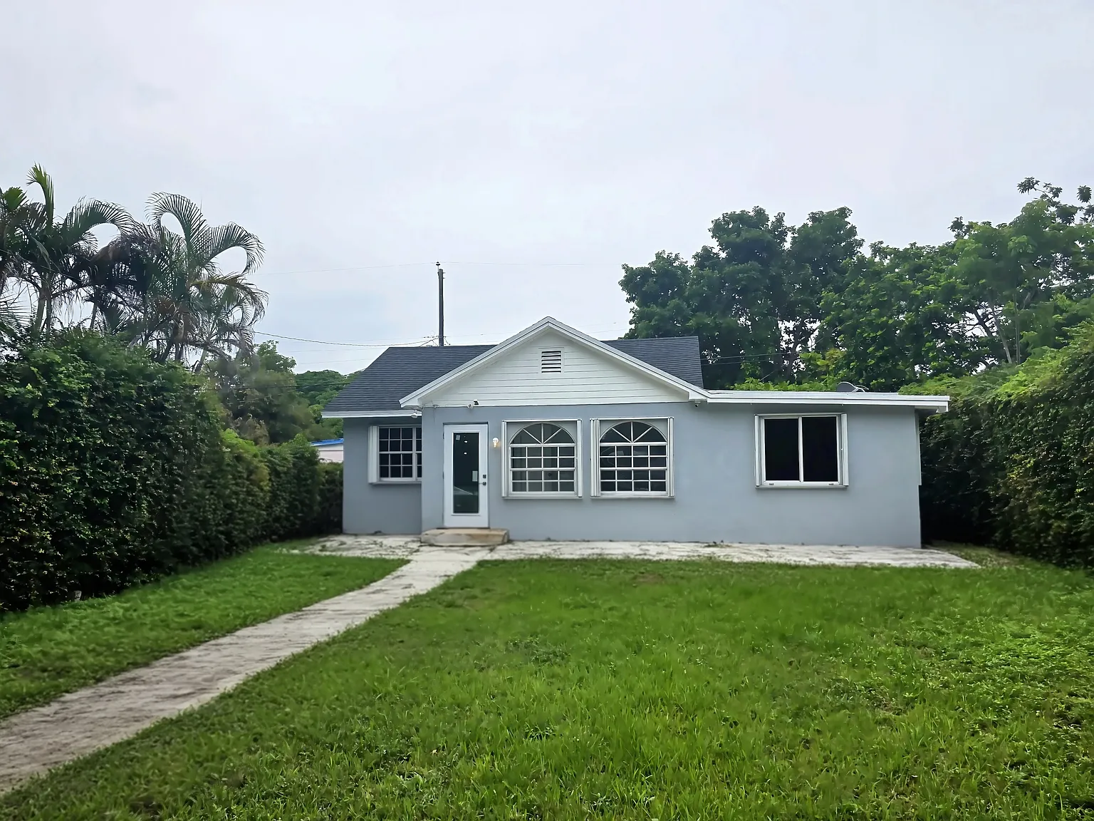 3 bed, 1500 sqft, $3,500 — Photo 1