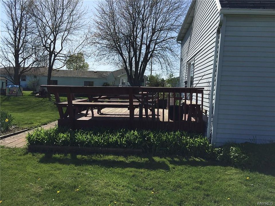 2nd image of 228 Hyland Ave