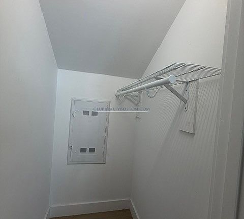5th image of 186 Bedford St #S