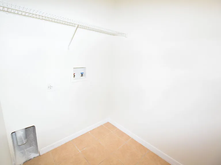 2604 Lutza Way — Photo 35