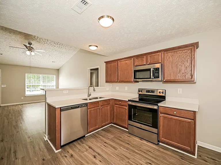 4002 Deer Run Trce — Photo 7