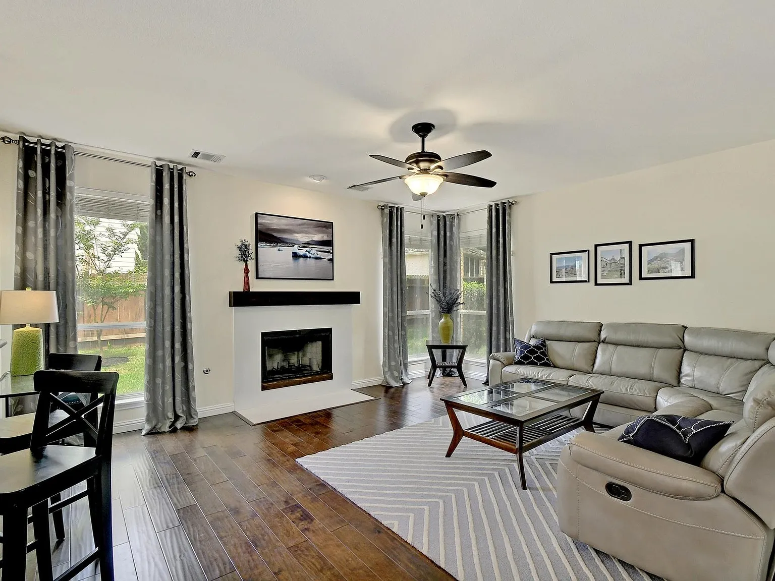4 bed, 2.5 bath, 3395 sqft, $2,950 — Photo 4