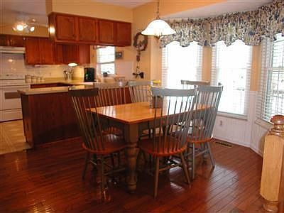 3rd image of 2158 Hillrise Cir