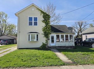 1009 E Livingston St, Streator, IL 61364