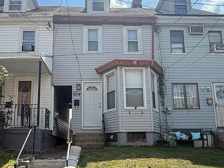 2714 Pratt St — Photo 1