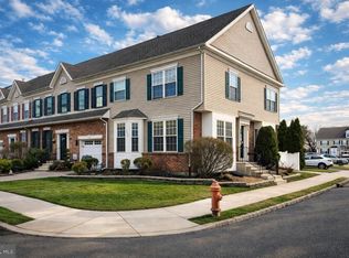 2036 Reserve Dr, Philadelphia, PA