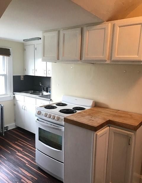 1st image of 4 E North Ave
