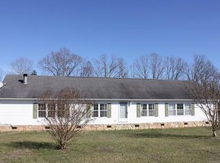 256 Red Hawk Ln, Olin, NC 28660