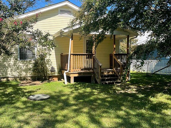 4th image of 404 Livingstone St