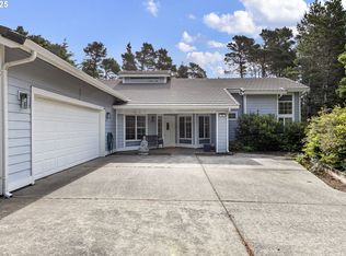 89 Sailors Ravine Ct, Florence, OR 97439