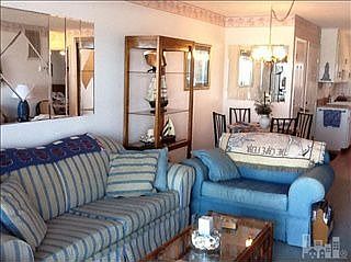 5th image of 409 Carolina Beach Ave S #2E