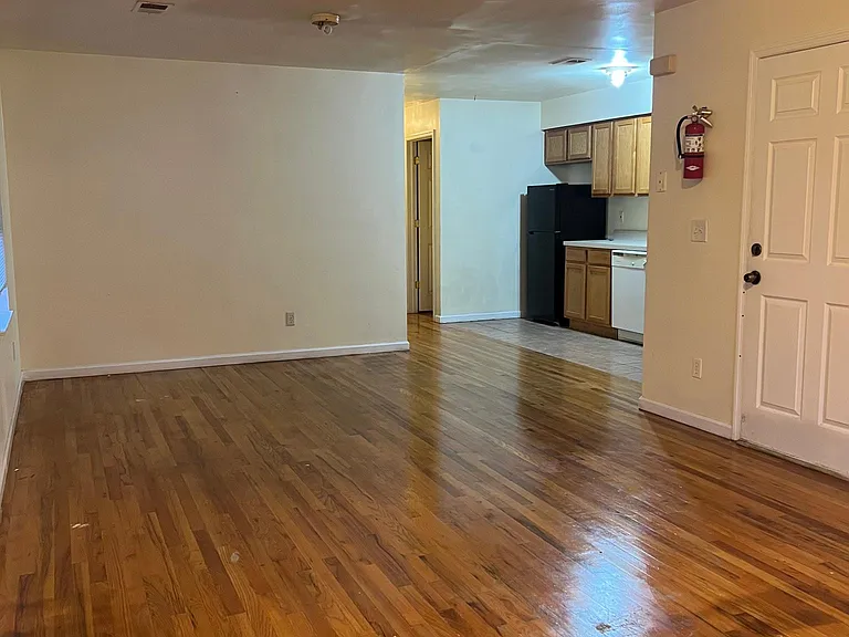 318 Magnolia Ave #2 — Photo 38