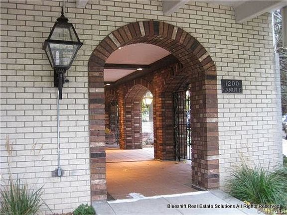 4th image of 1200 N Humboldt St APT 1504