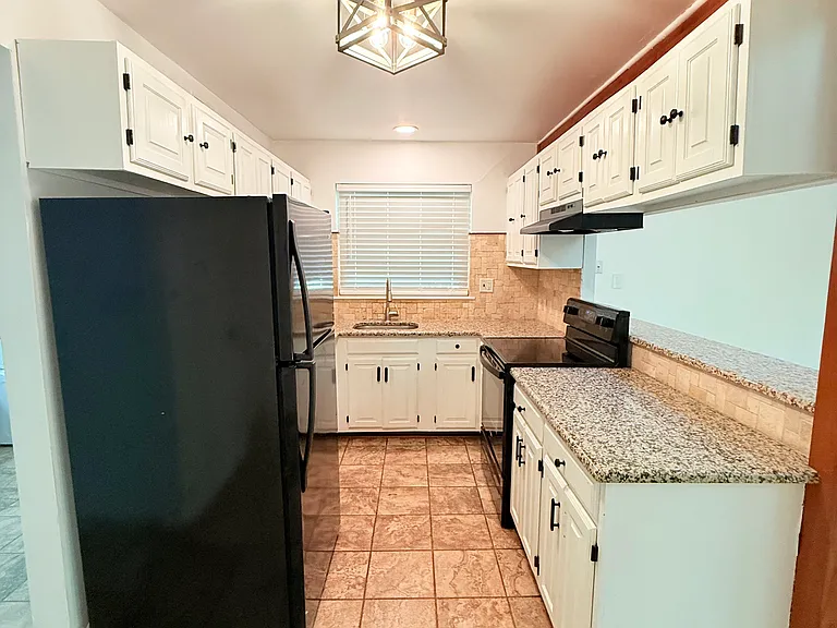 111 Red Maple Ln — Photo 8