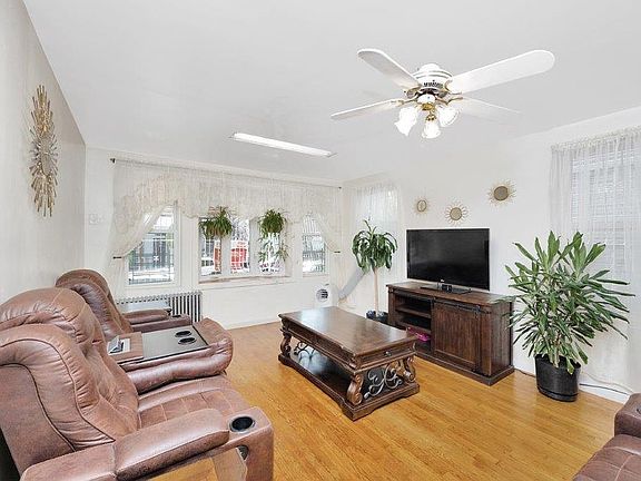 2nd image of 455 Milford St