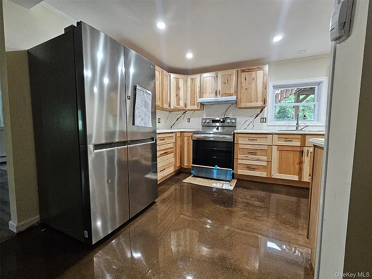 748 Greenville Tpke — Photo 7