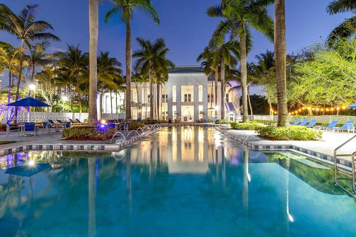 5300 NW 87th Ave #1512 — Trump National Doral Miami