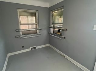 10141 Roxbury St, Detroit, MI 48224