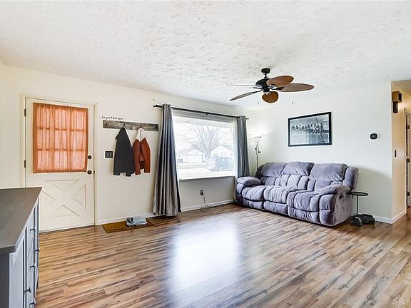 5th image of 5842 Homedale St