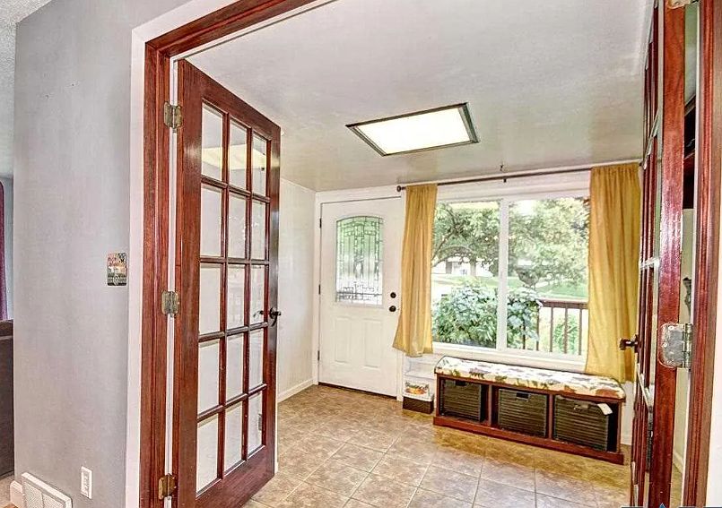1st image of 1705 S Park Ave