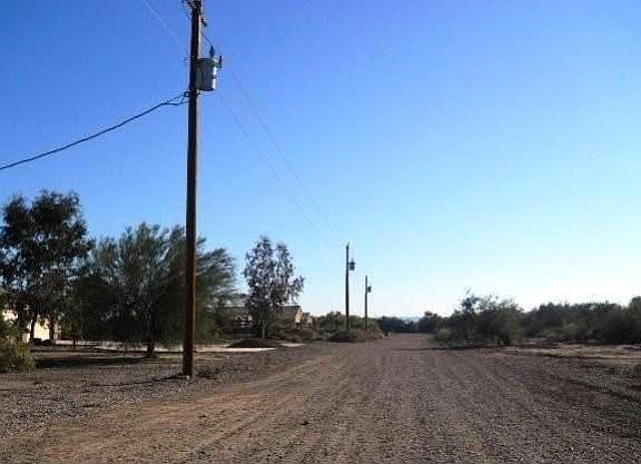 3rd image of 7192 S Calle Del Media