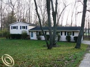 715 Oakgrove, Highland, MI 48356