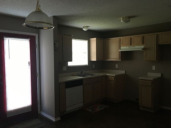 3rd image of 4456 Las Haciendas Dr