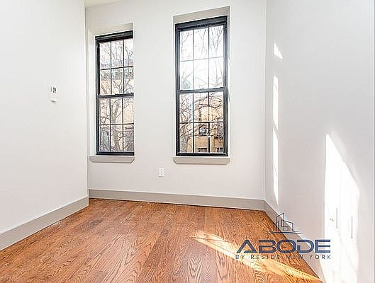 3rd image of 133 Menahan St #3A