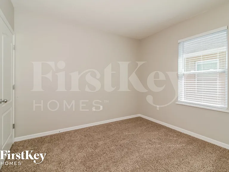 842 Freedom Blvd — Photo 11