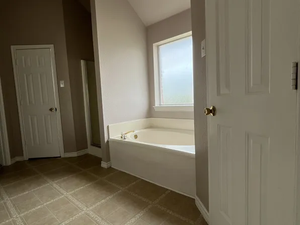 5619 Andalusia Trl, Arlington, TX 76017