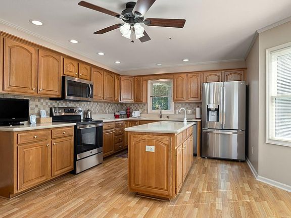 5th image of 2606 Park West Dr