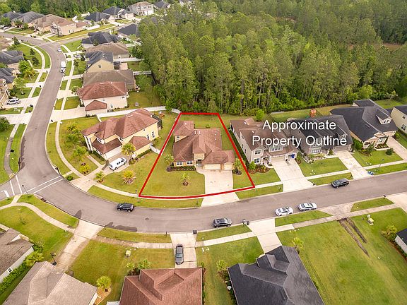 3rd image of 300 Willow Winds Pkwy