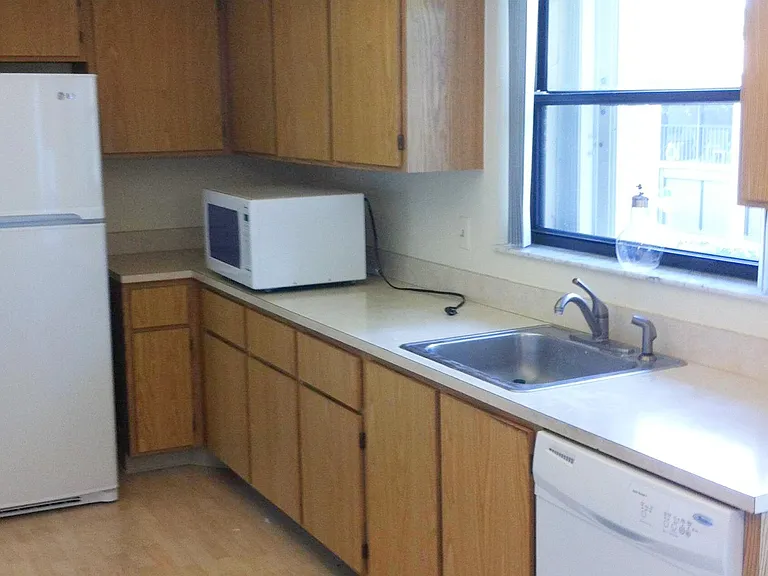 302 Wingfoot Dr #C — Photo 14