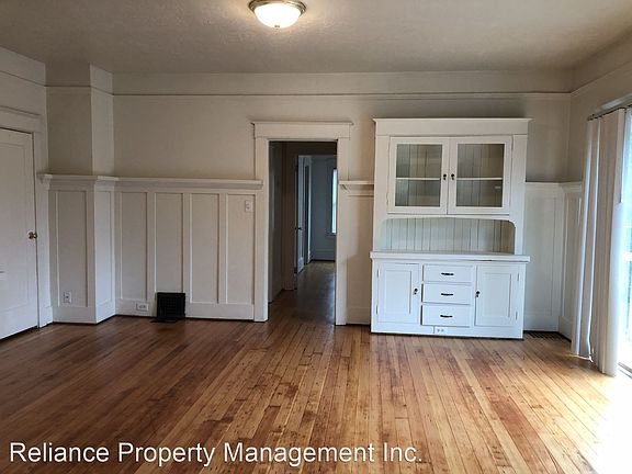 5th image of 427 NE Schuyler St