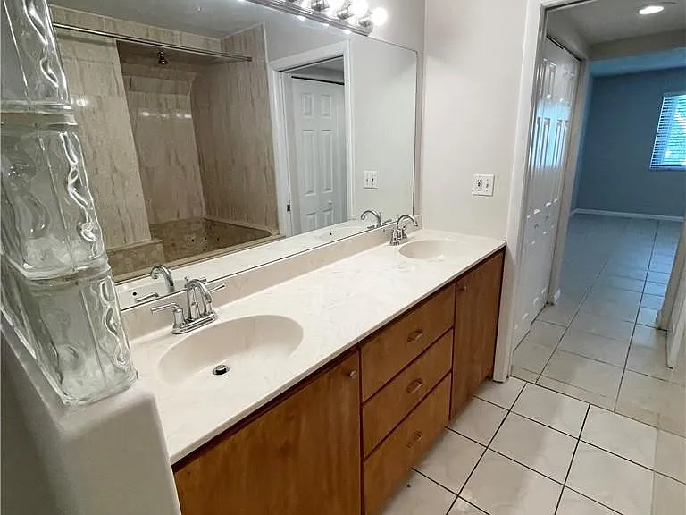 197 Lakeview Dr #202 — Photo 16