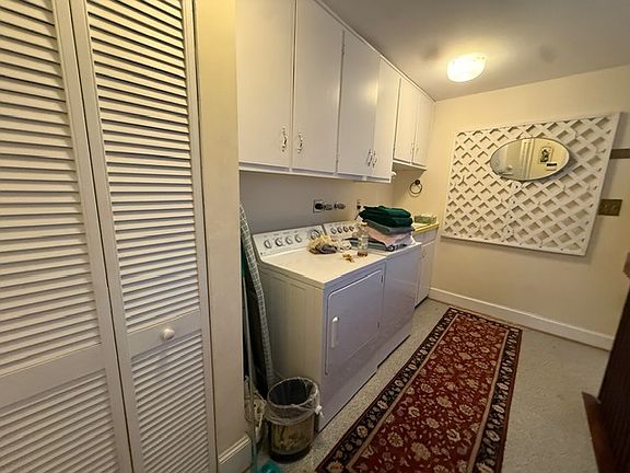 4th image of 102 Elkhorn St #1