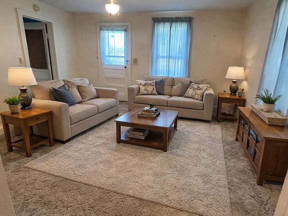 4th image of 238 S Clompton Street #238